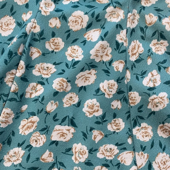 Urban Outfitters Green flower mini dress, size small - Picture 4 of 4